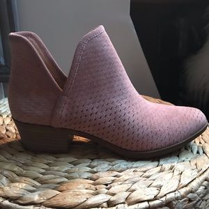 Lucky Brand “Bashina” bootie. New.